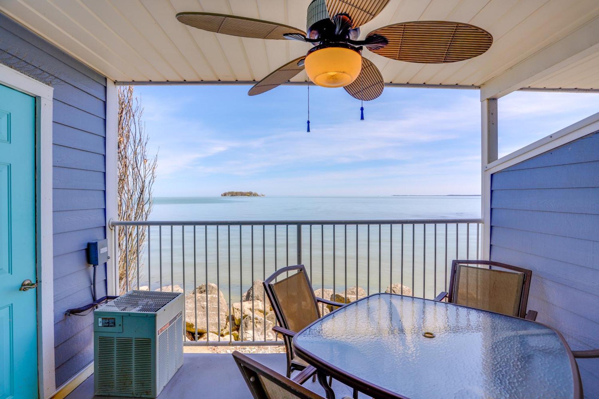 Waterfront Middle Bass Condo With Pool Access! Put-in-Bay Exterior photo
